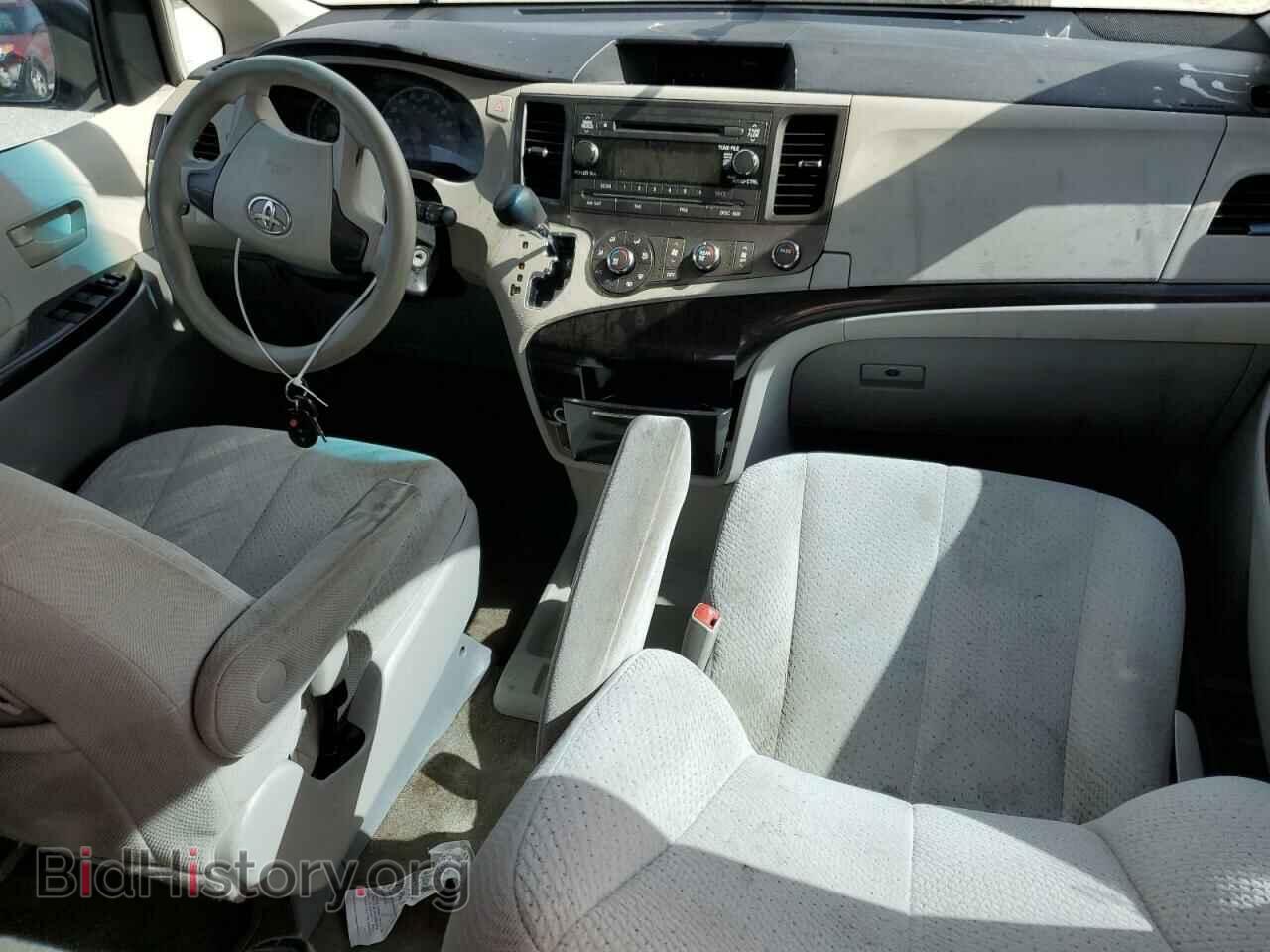 2012 TOYOTA SIENNA - VIN: 5TDKA3DC9CS015335 - Фото 8