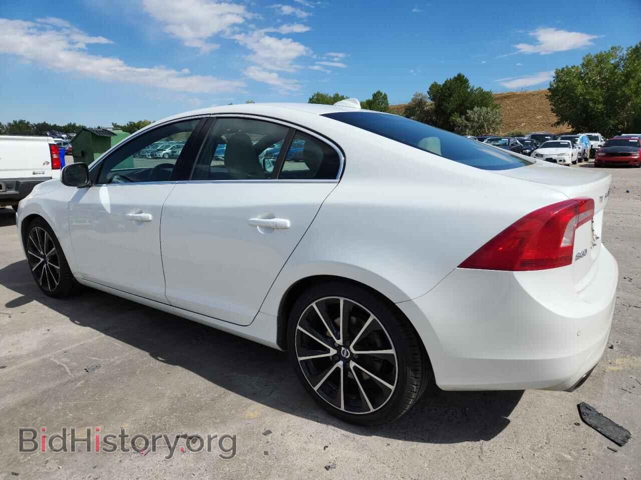 2016 VOLVO S60 - VIN: YV149MFK5G2400376 - Фото 2