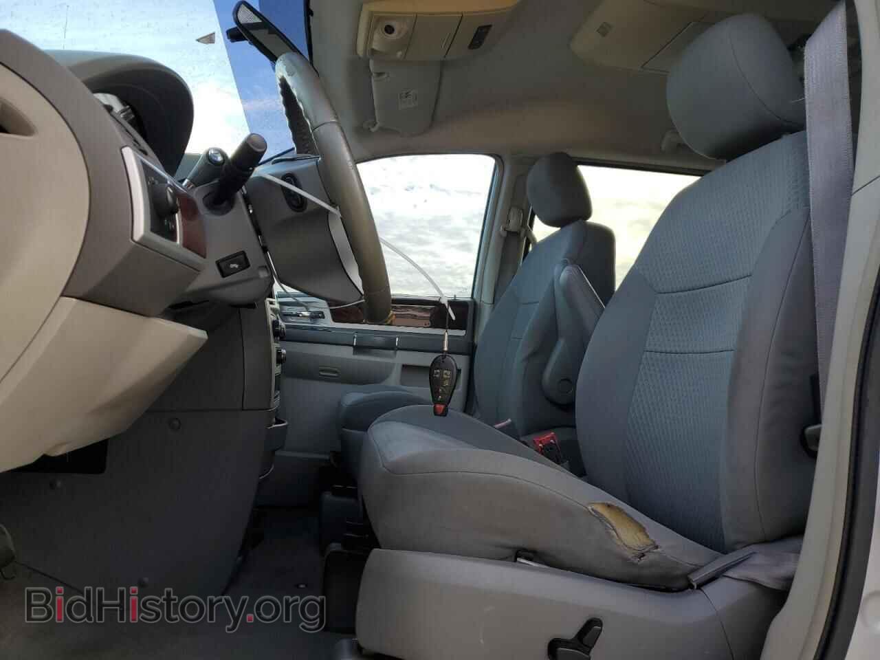 2010 CHRYSLER MINIVAN - VIN: 2A4RR5D19AR212412 - Фото 7
