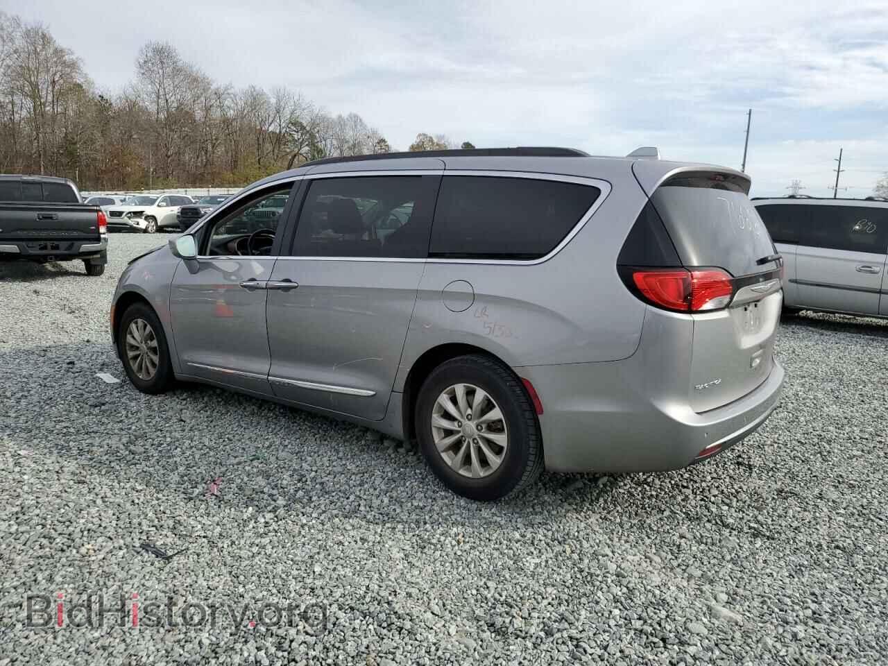 2017 CHRYSLER PACIFICA - VIN: 2C4RC1BG2HR667992 - Photo 2