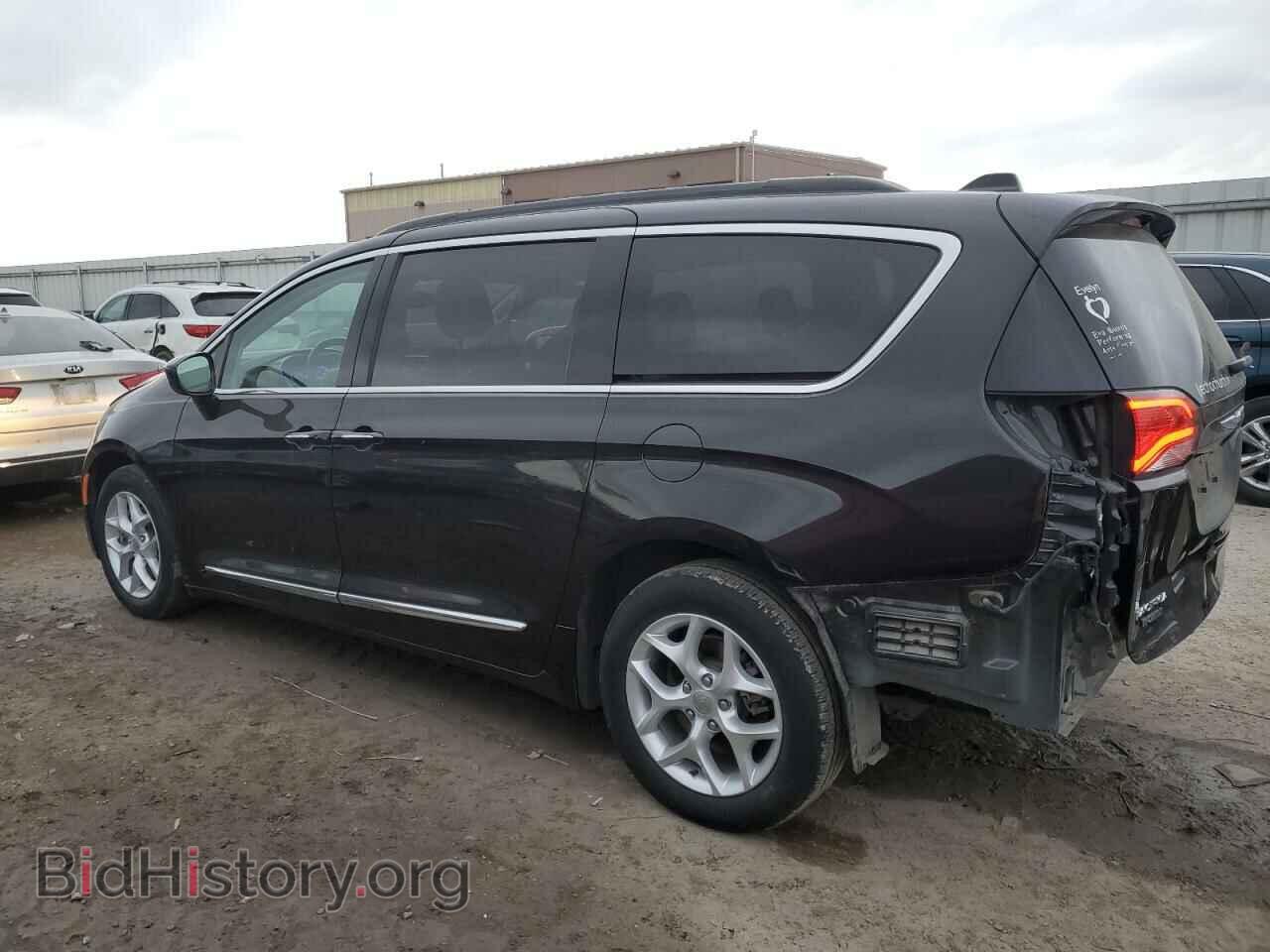 2017 CHRYSLER PACIFICA - VIN: 2C4RC1BG2HR654756 - Photo 2