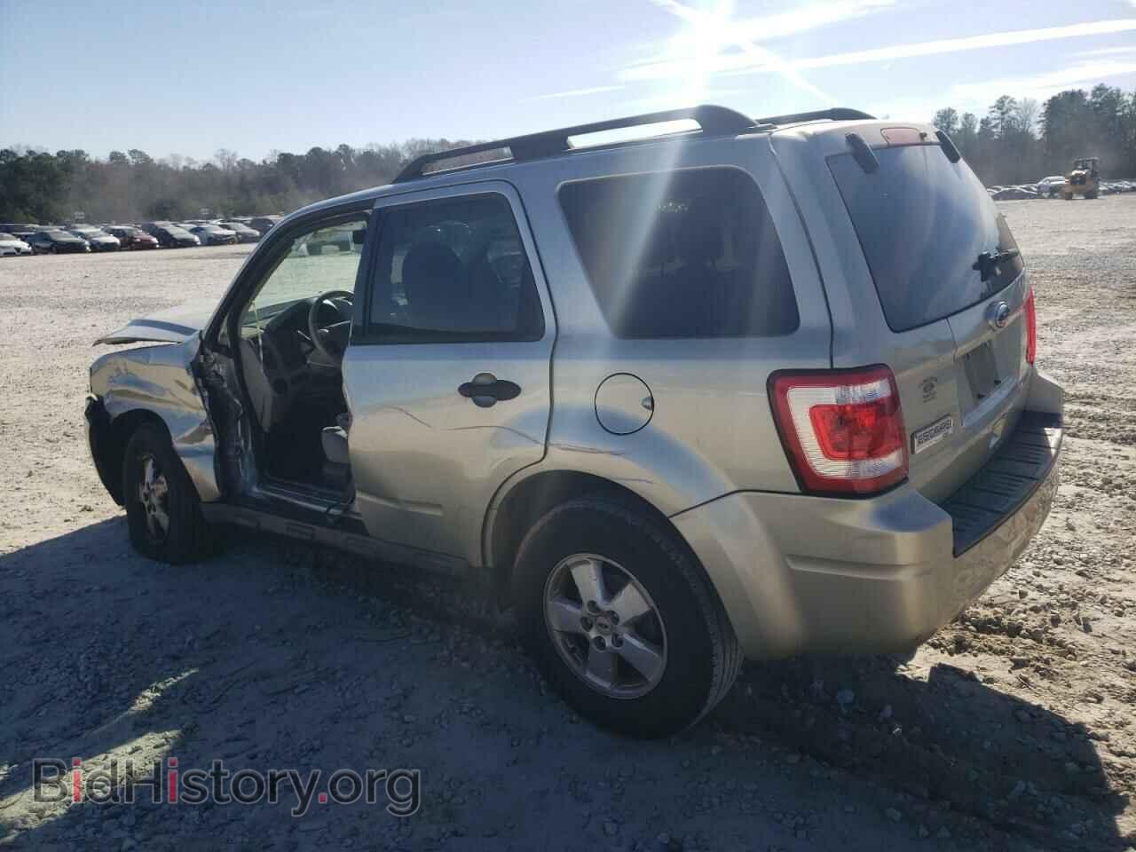 2010 FORD ESCAPE - VIN: 1FMCU0DG7AKB75601 - Фото 2