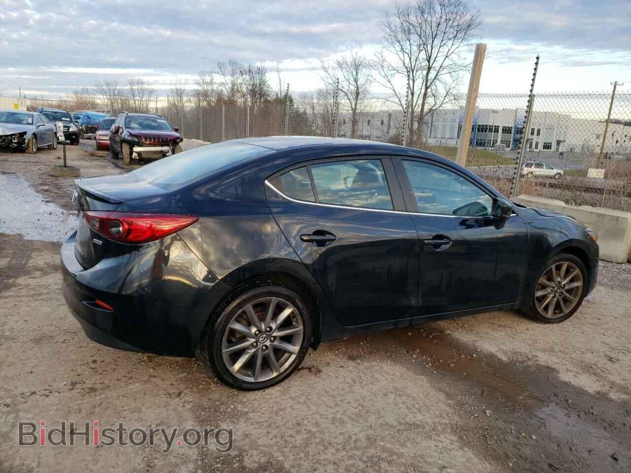 2018 MAZDA 3 - VIN: 3MZBN1V35JM273997 - Фото 3