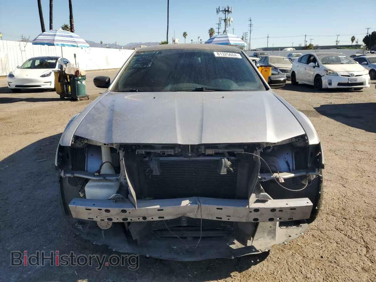 2014 CHRYSLER 300 - VIN: 2C3CCAET9EH109111 - Фото 5