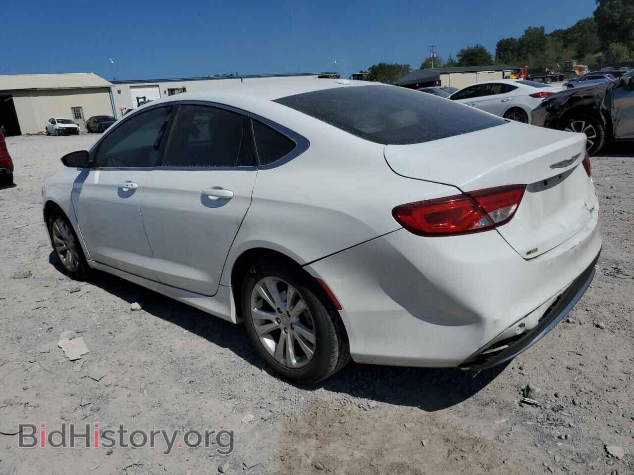 2015 CHRYSLER 200 - VIN: 1C3CCCAB2FN674821 - Photo 2