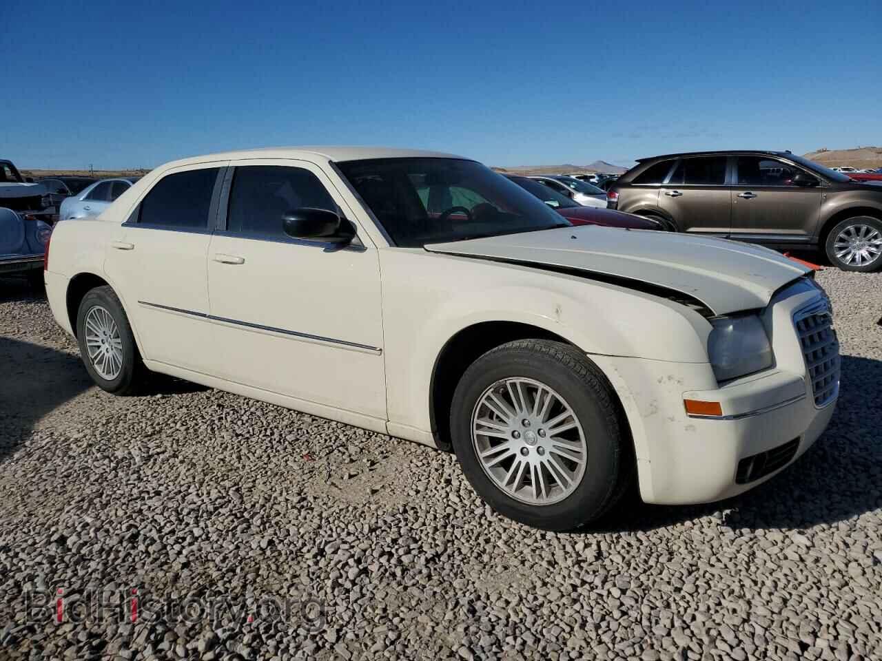 2009 CHRYSLER 300 - VIN: 2C3KA53V69H527953 - Фото 4