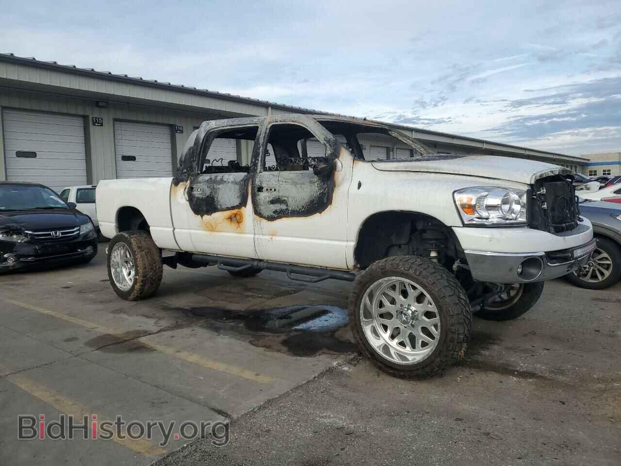 2008 DODGE All Models - VIN: 3D7KS29A58G133473 - Фото 4