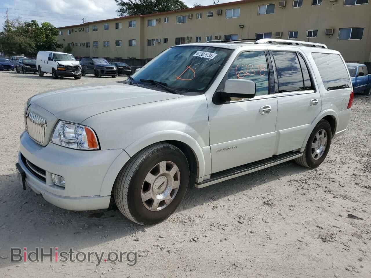 Фотография 5LMFU28595LJ02454 - LINCOLN NAVIGATOR 2005