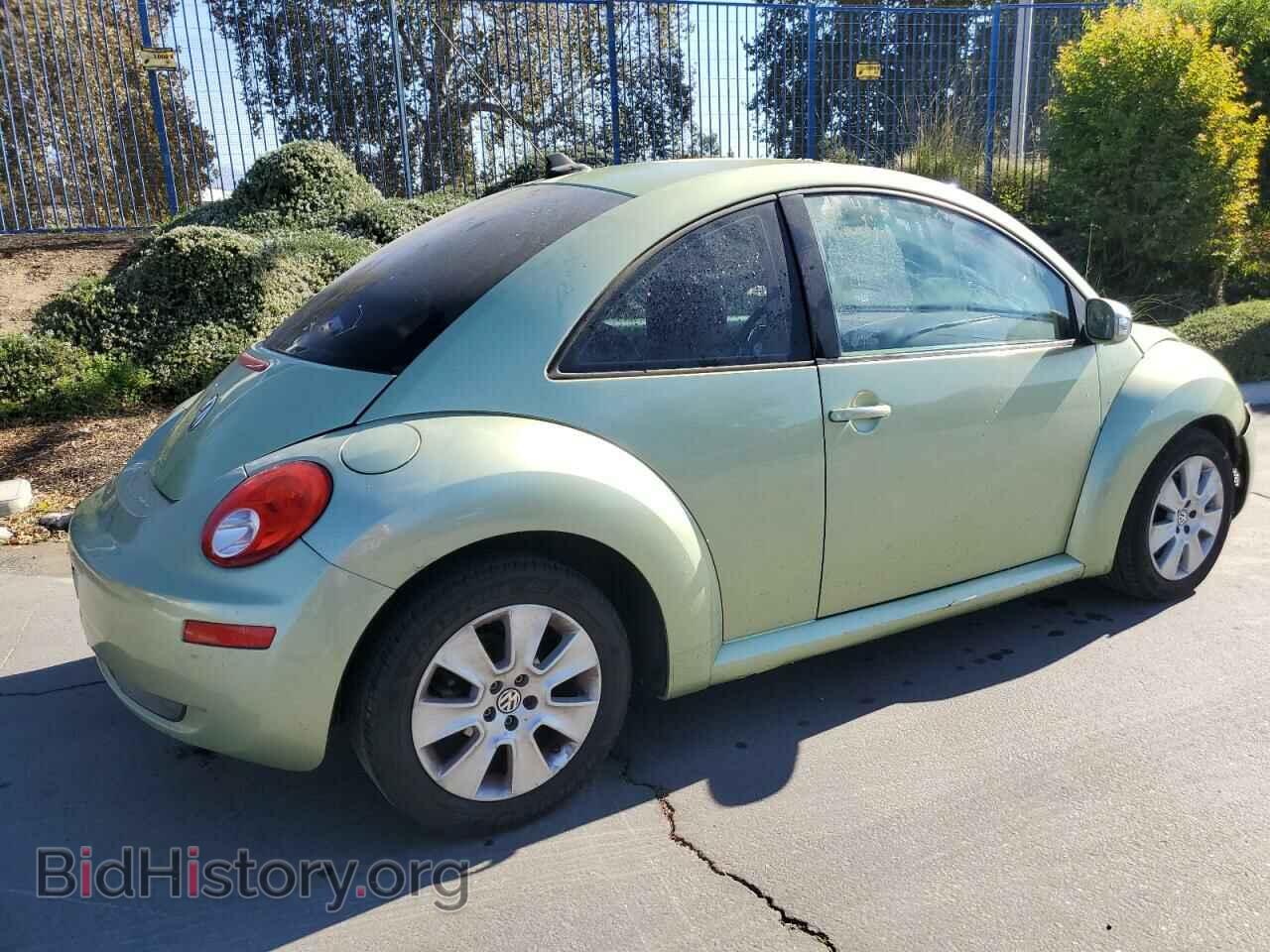 2009 VOLKSWAGEN BEETLE - VIN: 3VWPW31C19M518360 - Фото 3