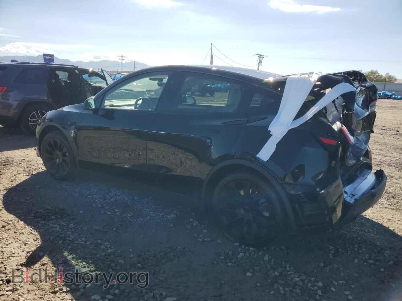 2024 TESLA MODEL Y - VIN: 7SAYGDEE1RF156608 - Photo 2