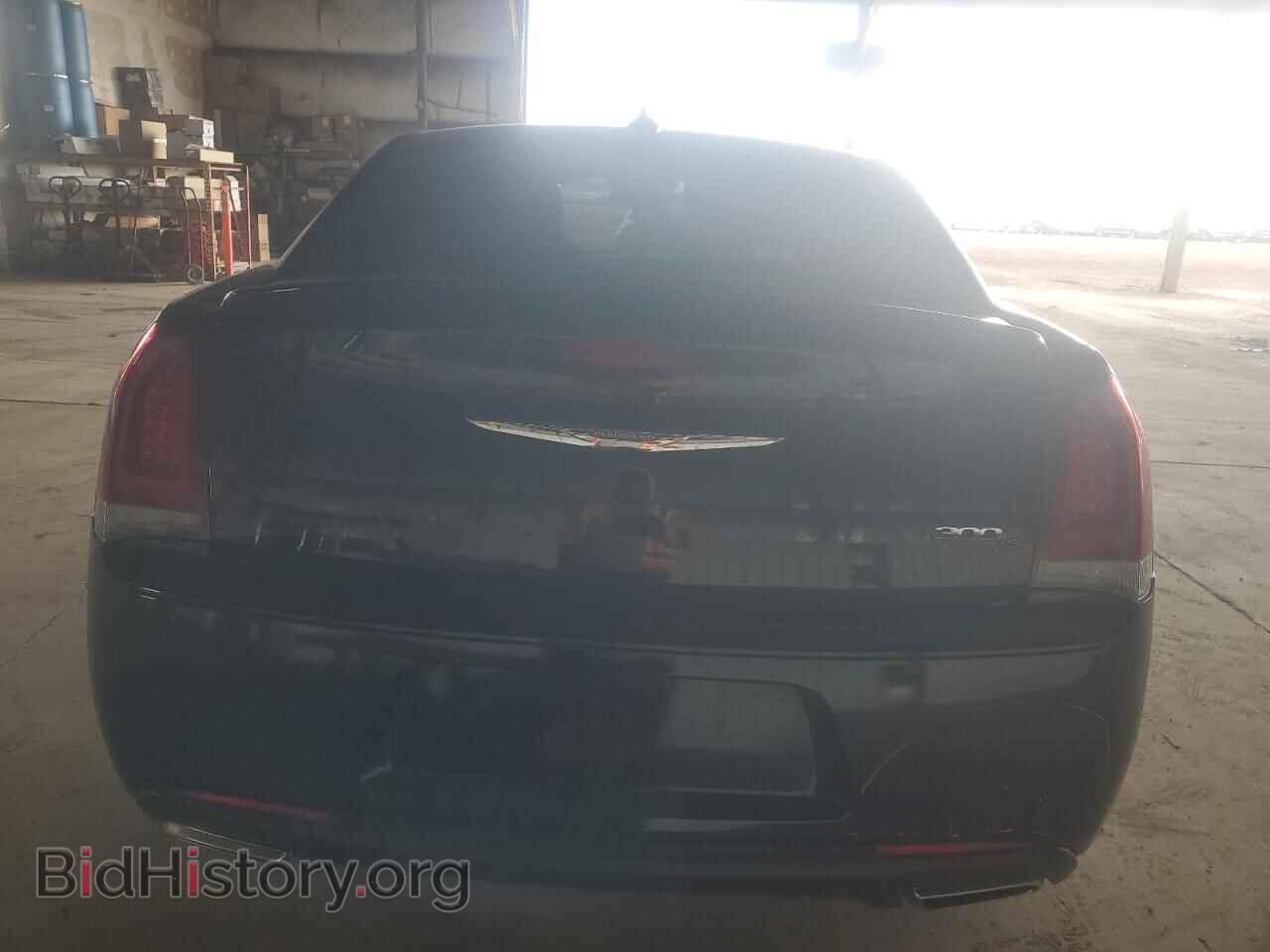 2019 CHRYSLER 300 - VIN: 2C3CCABG2KH609467 - Фото 6