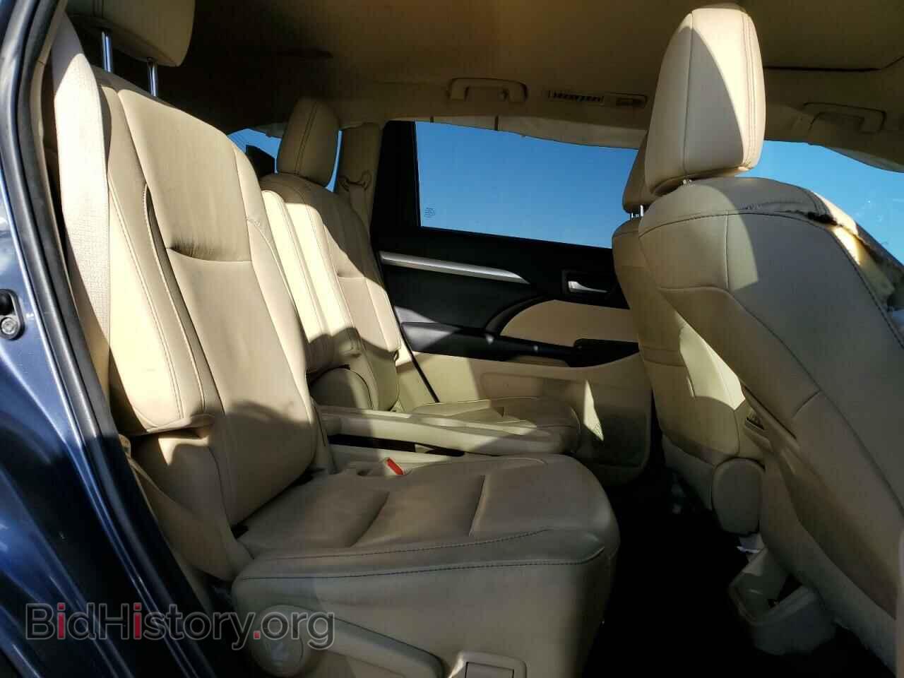 2017 TOYOTA HIGHLANDER - VIN: 5TDJZRFH2HS444792 - Фото 11