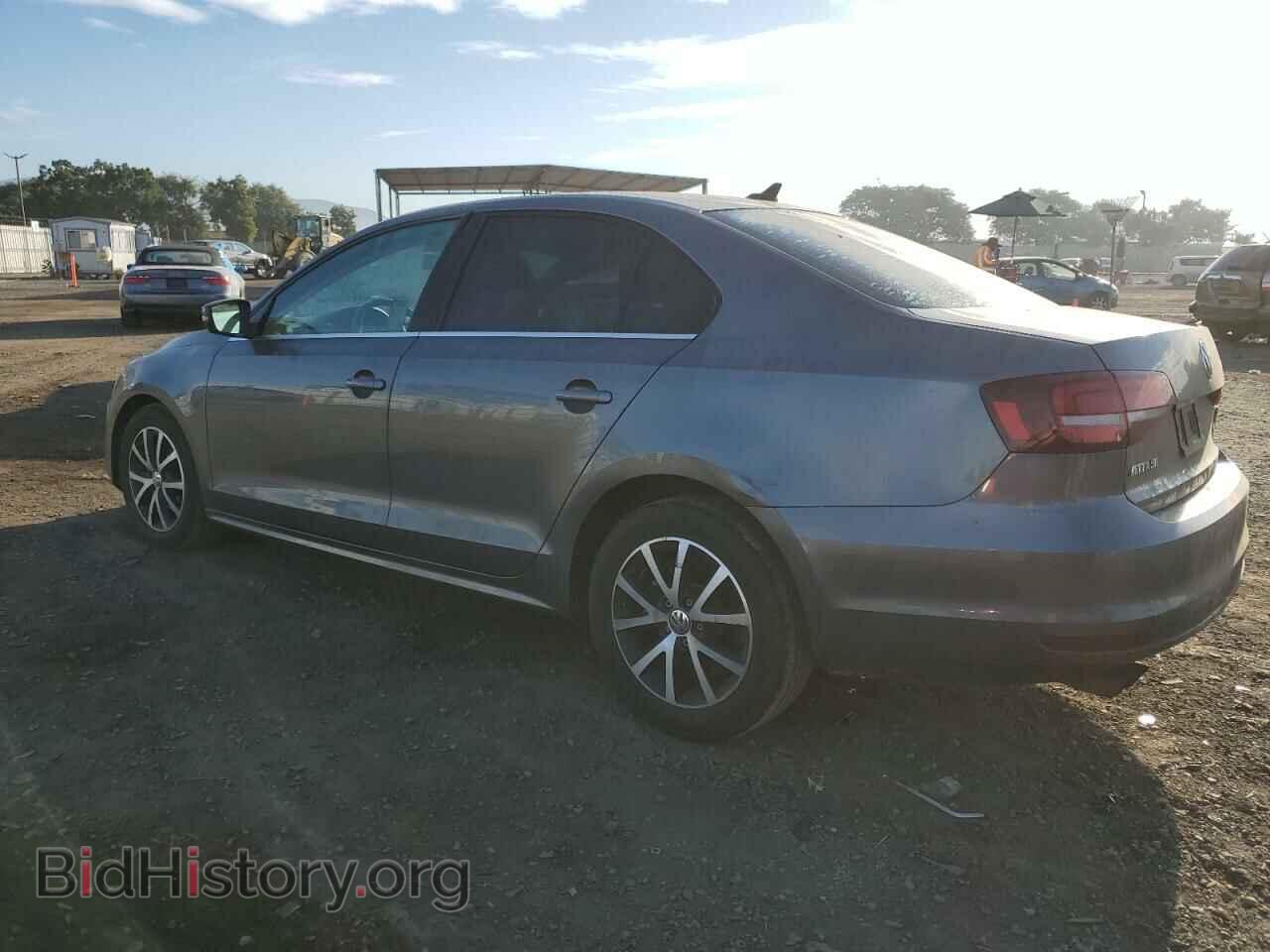 2017 VOLKSWAGEN JETTA - VIN: 3VWDB7AJ4HM221778 - Фото 2