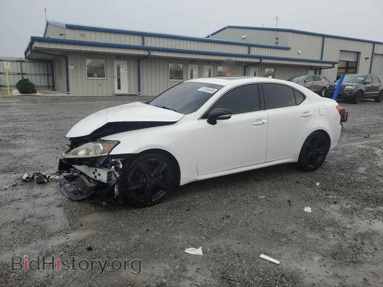 Photo JTHBF5C28B5135443 - LEXUS IS 2011