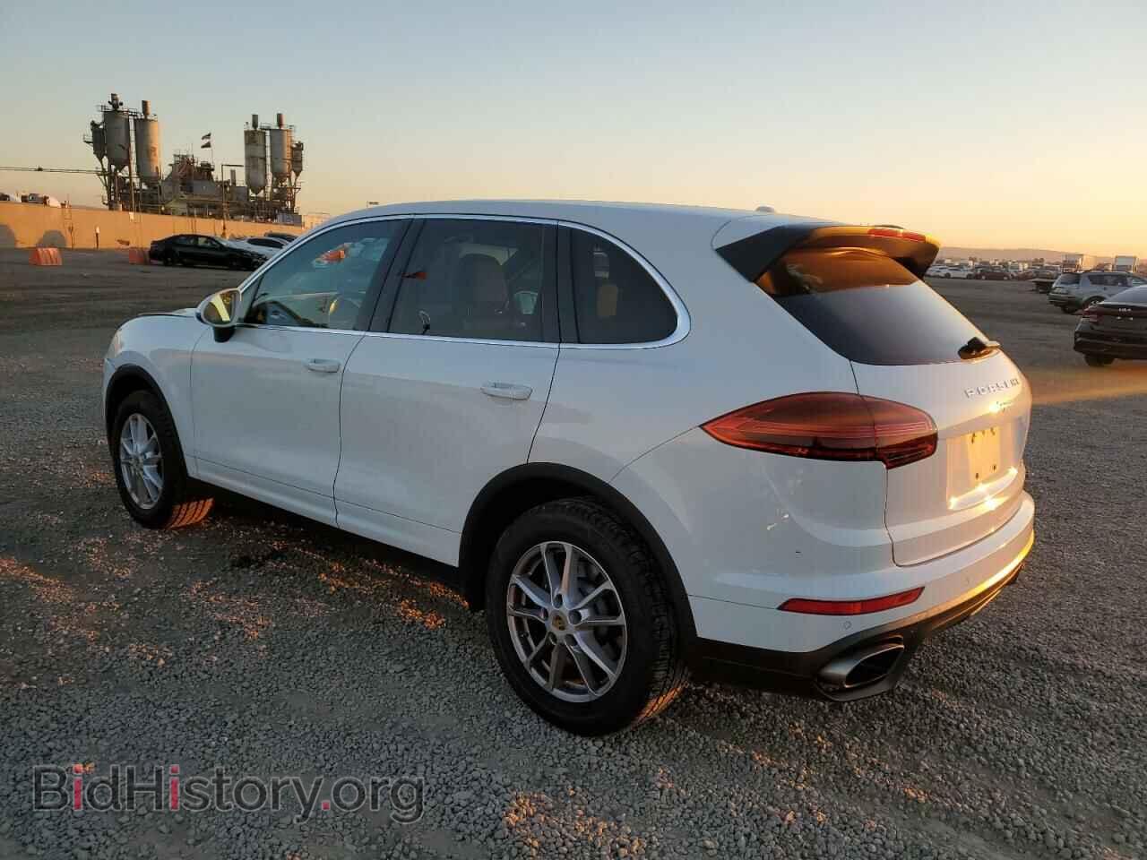 2016 PORSCHE CAYENNE - VIN: WP1AA2A27GLA00405 - Фото 2