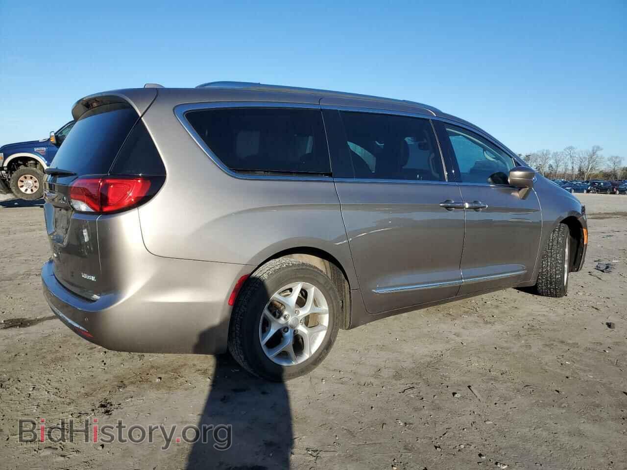 2018 CHRYSLER PACIFICA - VIN: 2C4RC1EG2JR234500 - Фото 3