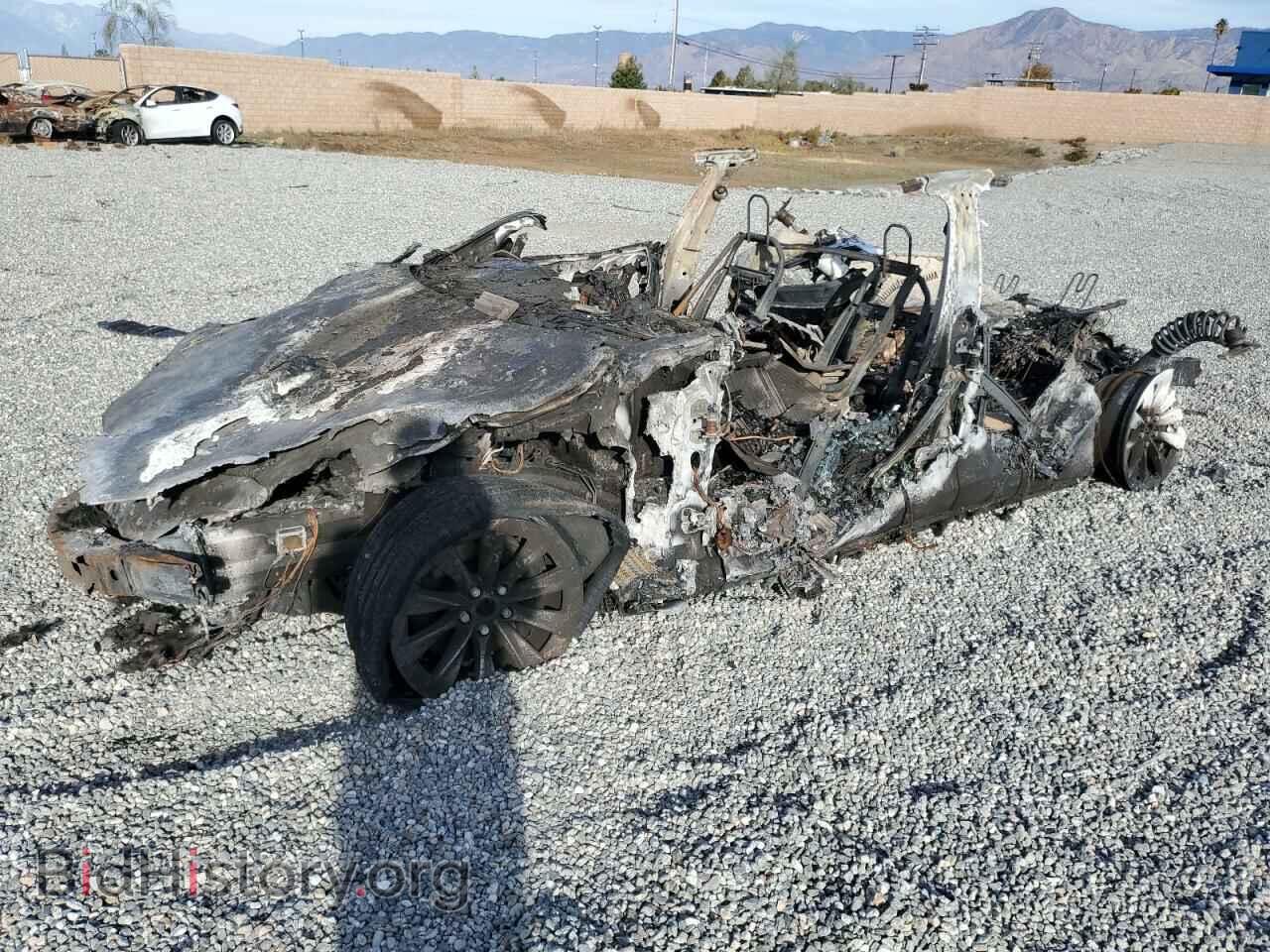 Photo 5YJSA1E17GF133587 - TESLA MODEL S 2016