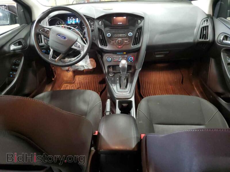 2015 Ford FOCUS (VIN 1FADP3K27FL231746) — фото 8 из 15