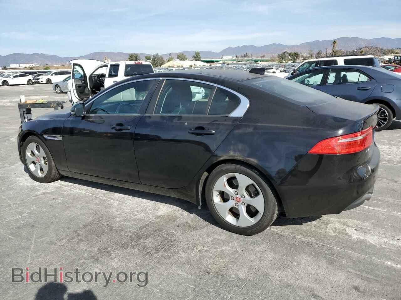 2017 JAGUAR XE - VIN: SAJAR4BG4HA951479 - Фото 2