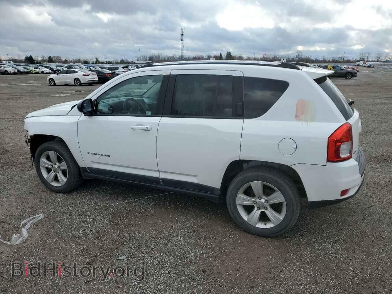 2011 JEEP COMPASS - VIN: 1J4NF4FB4BD235303 - Photo 2