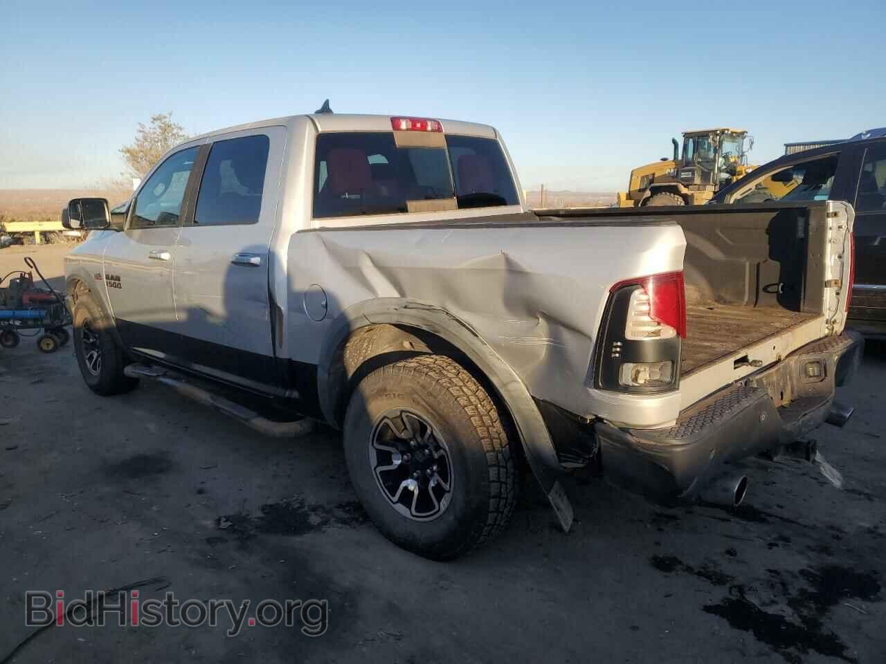 2016 RAM 1500 - VIN: 1C6RR7YT0GS282795 - Фото 2