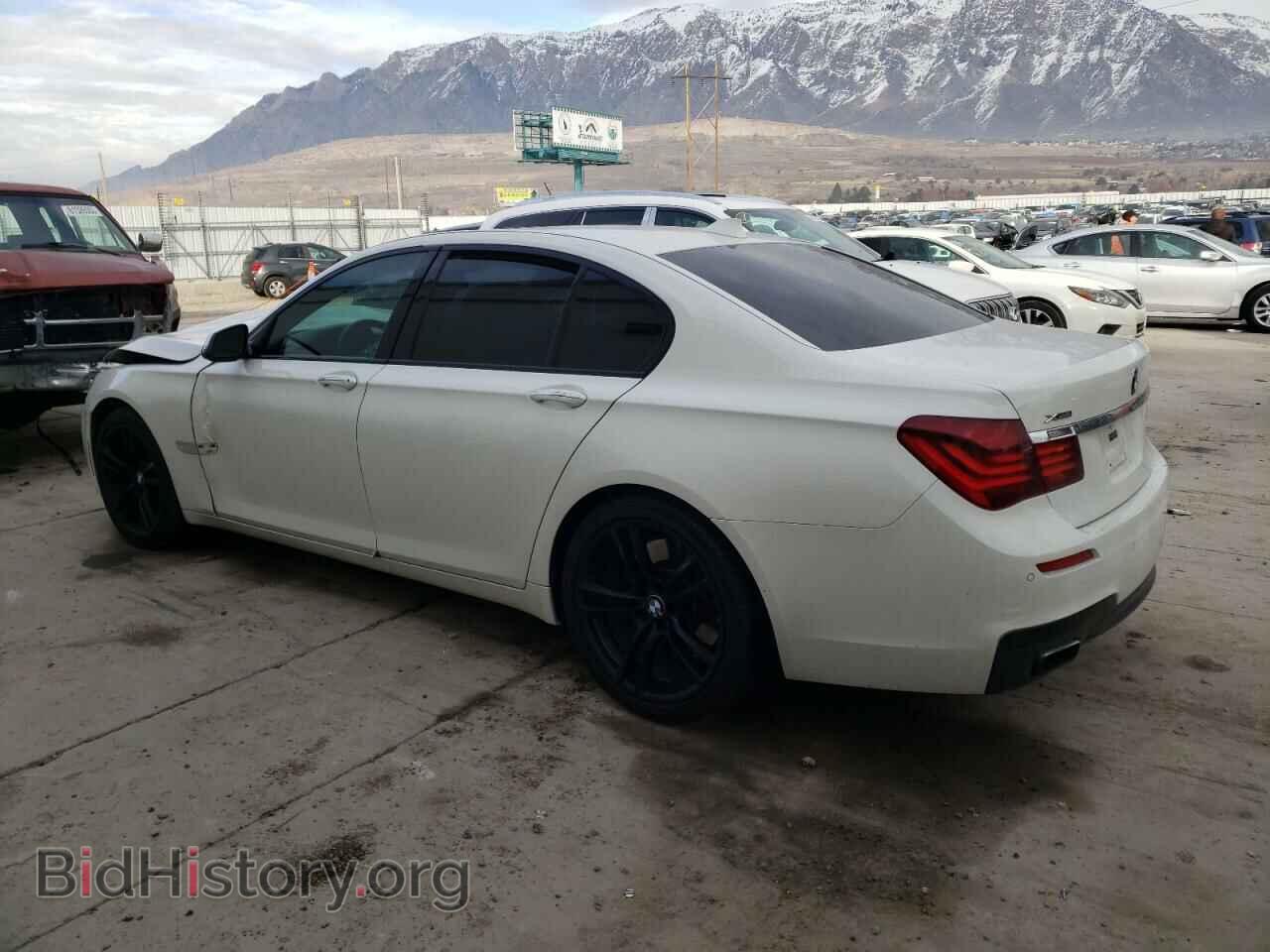 2014 BMW 7 SERIES - VIN: WBAYB6C52ED224889 - Фото 2