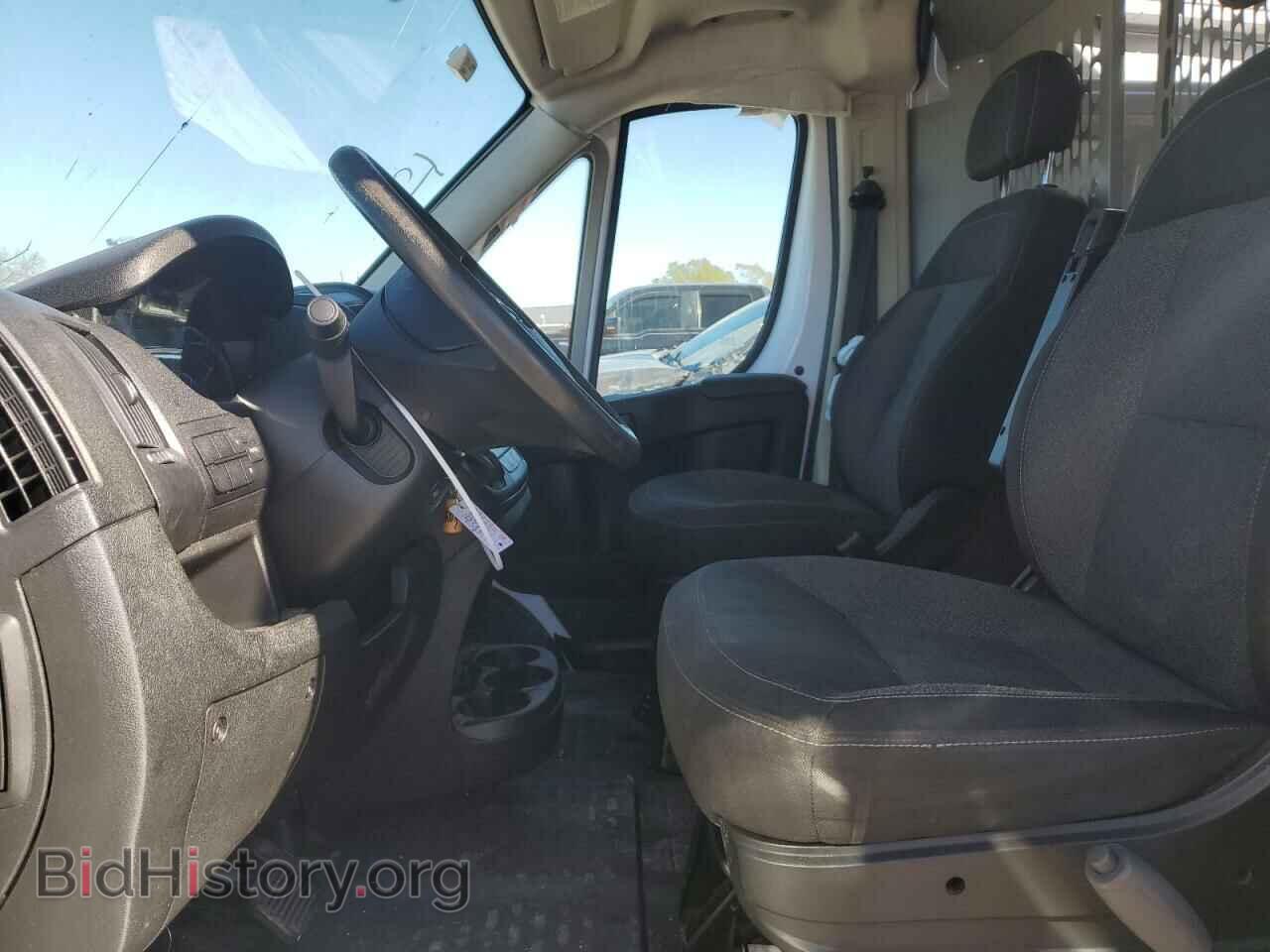 2017 RAM All Models - VIN: 3C6URVHG2HE538439 - Фото 7