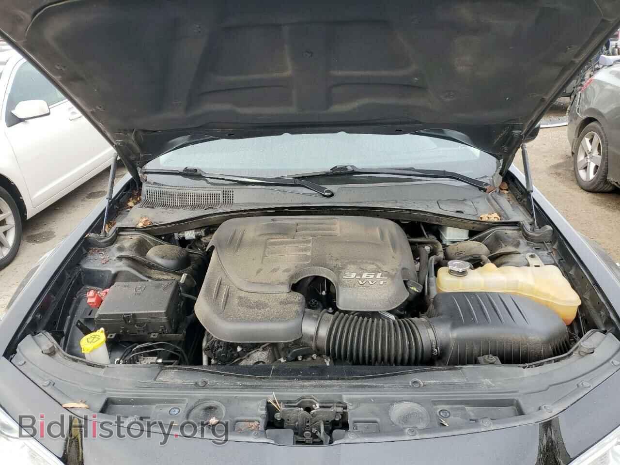 2019 CHRYSLER 300 - VIN: 2C3CCAAG0KH651377 - Фото 11