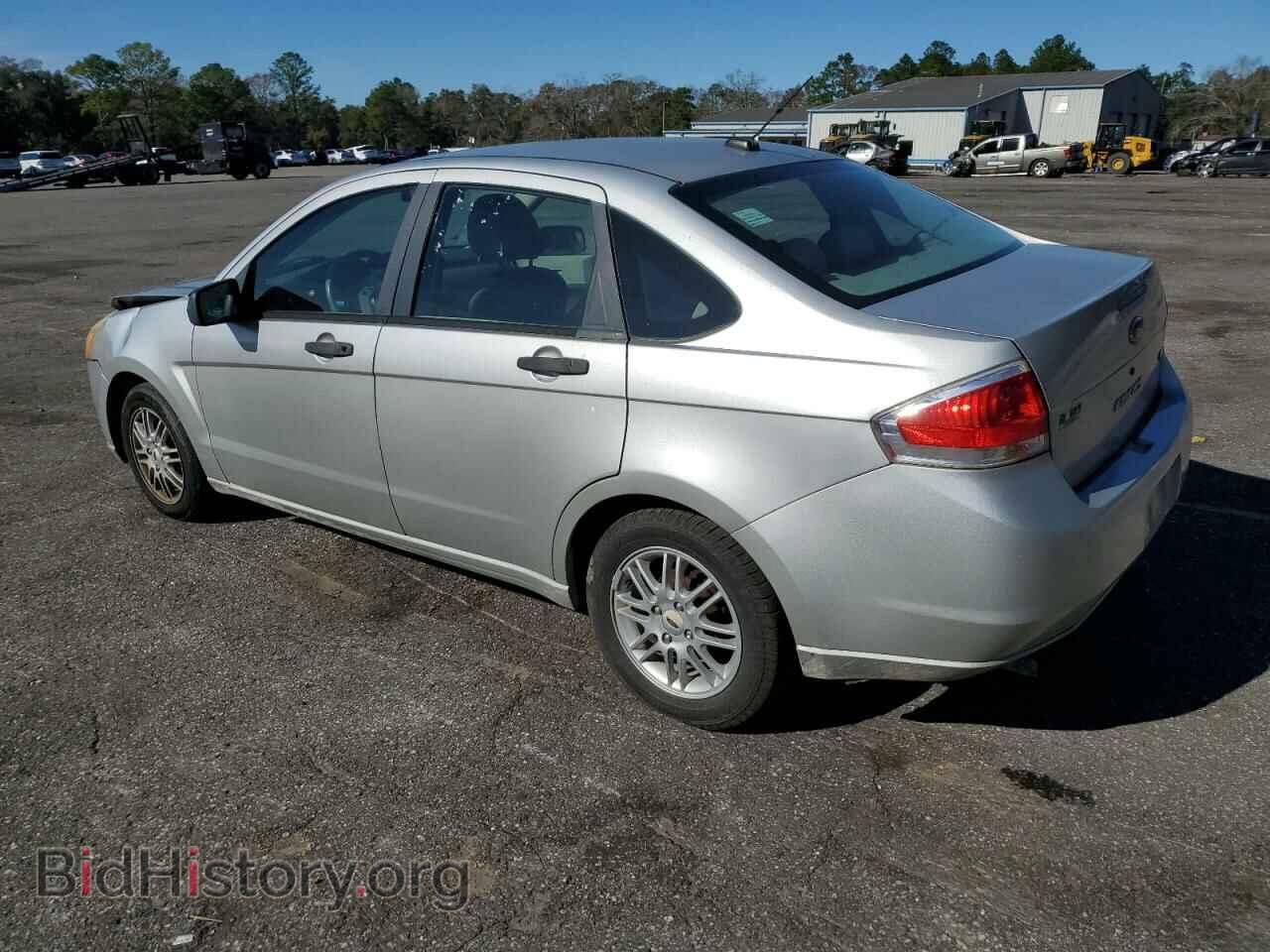 2009 FORD FOCUS - VIN: 1FAHP35N79W222605 - Фото 2