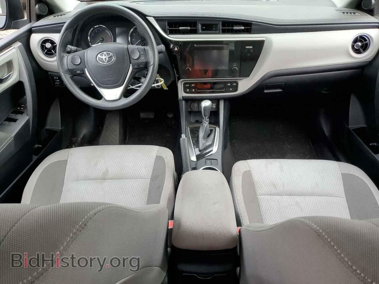 2017 TOYOTA COROLLA - VIN: 2T1BURHEXHC945220 - Фото 8