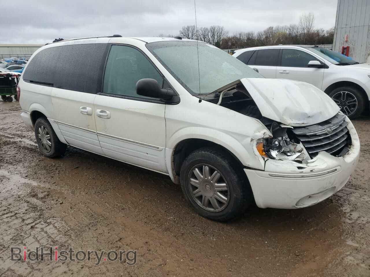 2005 CHRYSLER MINIVAN - VIN: 2C8GP64L35R286424 - Фото 4