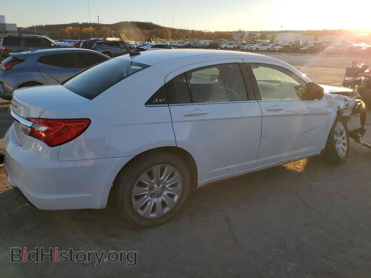 2014 CHRYSLER 200 - VIN: 1C3CCBAB4EN205562 - Фото 3