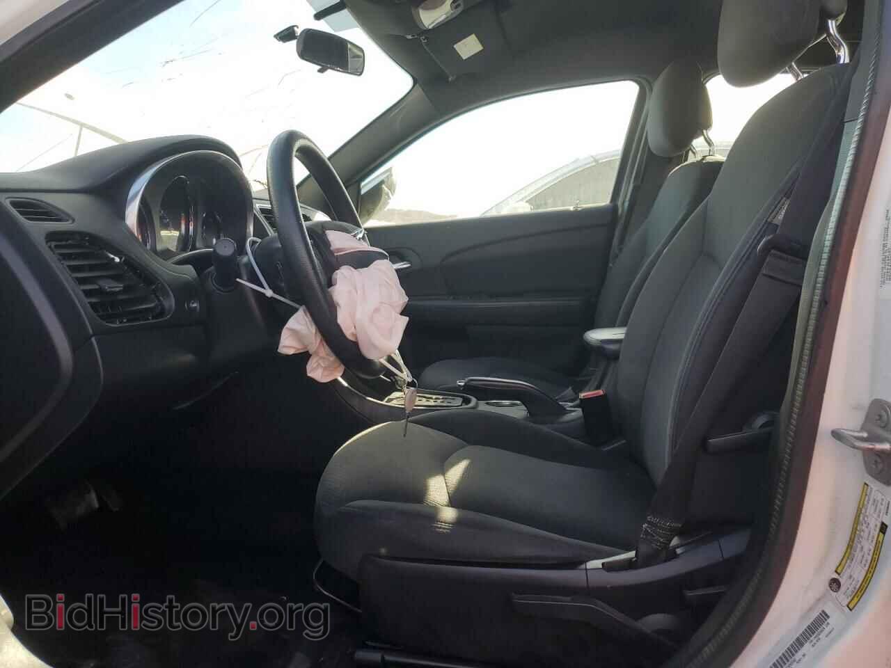 2014 CHRYSLER 200 - VIN: 1C3CCBAB4EN205562 - Фото 7