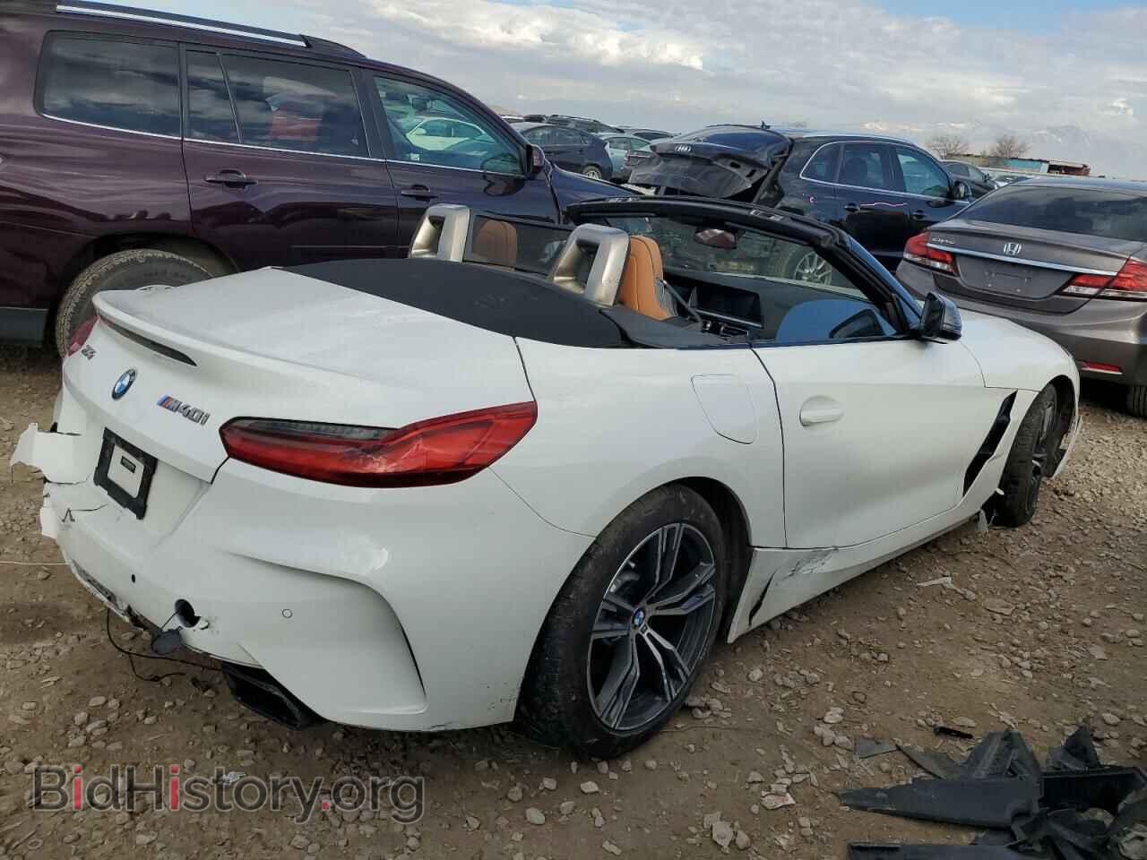2020 BMW Z4 - VIN: WBAHF9C04LWW37893 - Фото 3