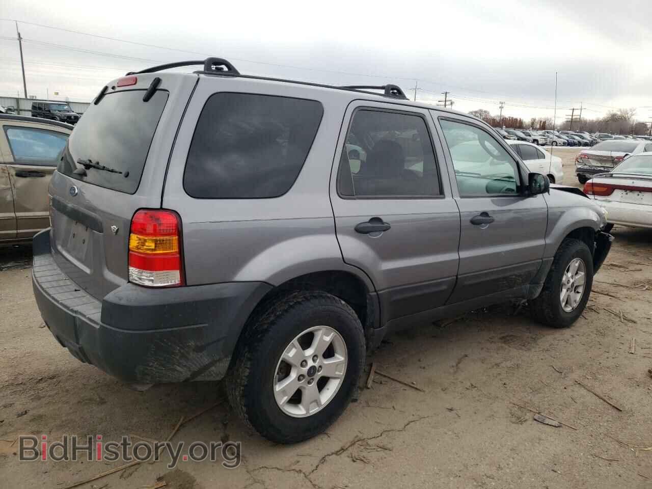 2007 FORD ESCAPE - VIN: 1FMCU93157KB45281 - Фото 3