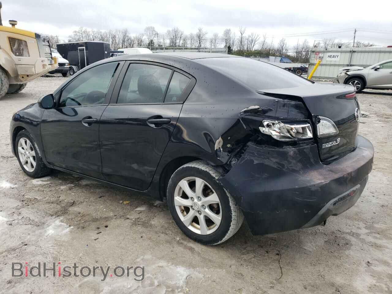 2011 MAZDA 3 - VIN: JM1BL1VF4B1357200 - Фото 2