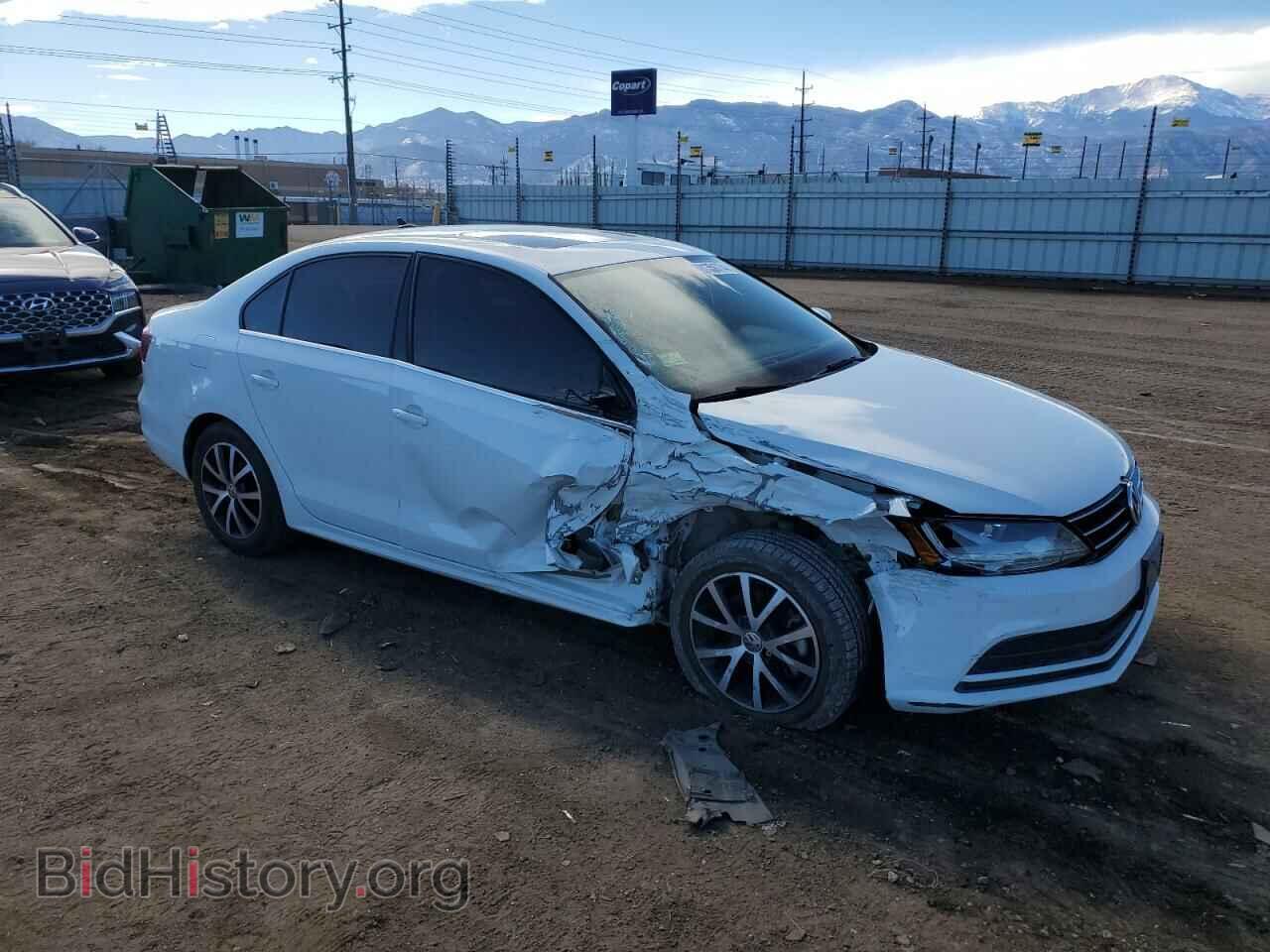 2017 VOLKSWAGEN JETTA - VIN: 3VWDB7AJ0HM288104 - Фото 4