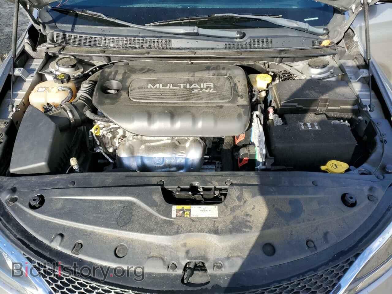 2016 CHRYSLER 200 - VIN: 1C3CCCAB1GN154529 - Фото 11