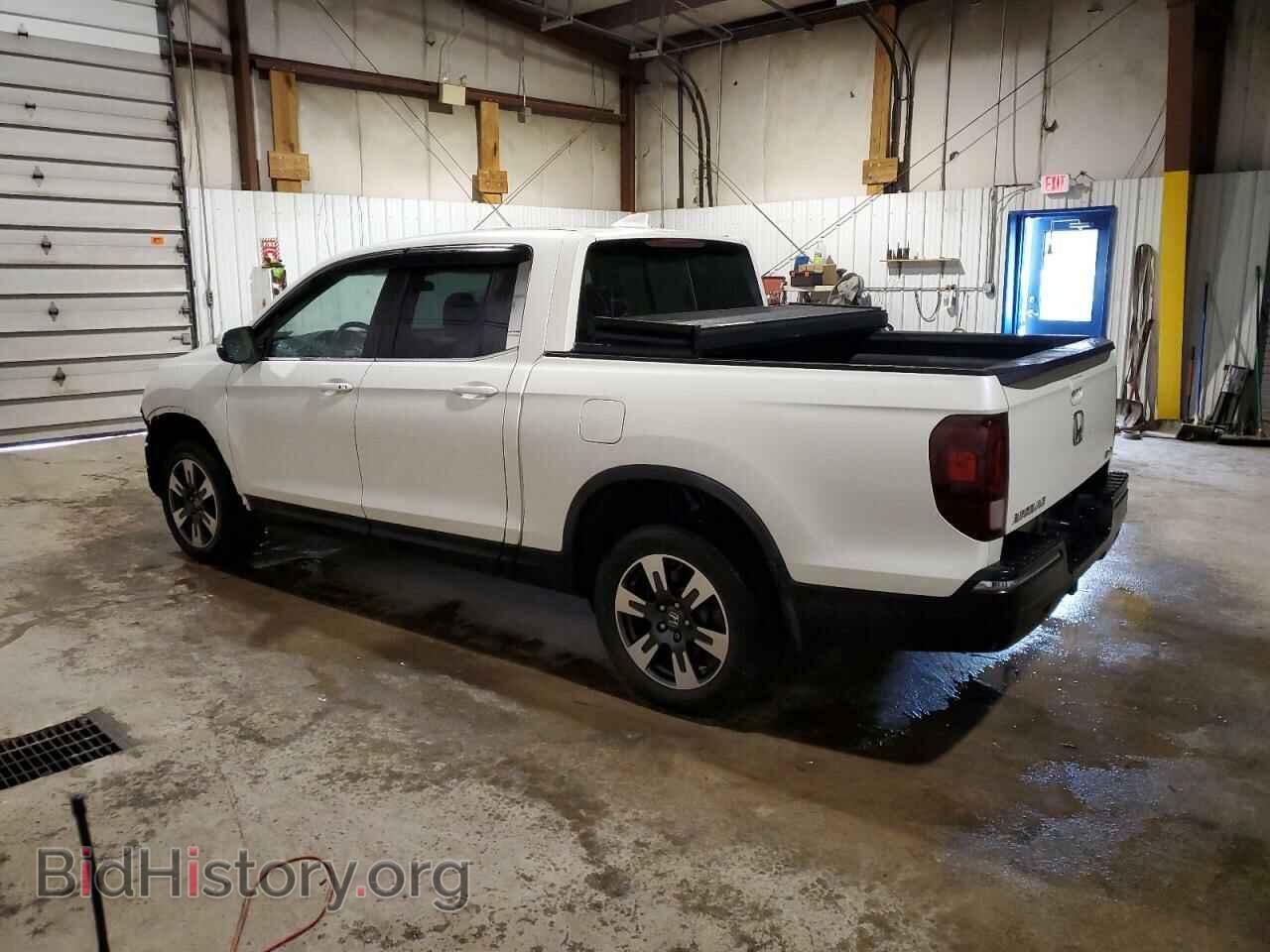 2019 HONDA RIDGELINE - VIN: 5FPYK3F5XKB002299 - Фото 2