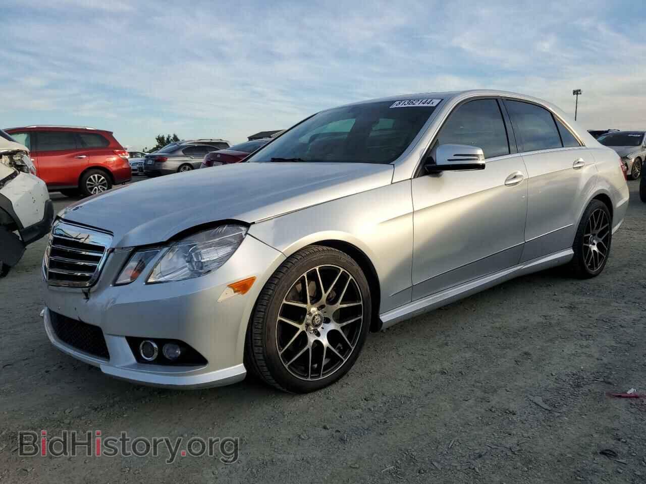 Фотография WDDHF5GBXAA053523 - MERCEDES-BENZ E-CLASS 2010