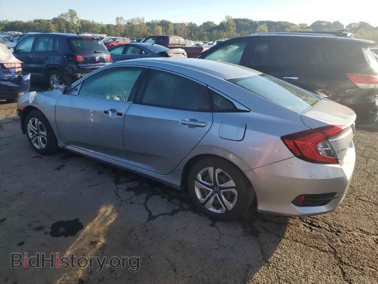 2018 HONDA CIVIC - VIN: 19XFC2F53JE204655 - Фото 2