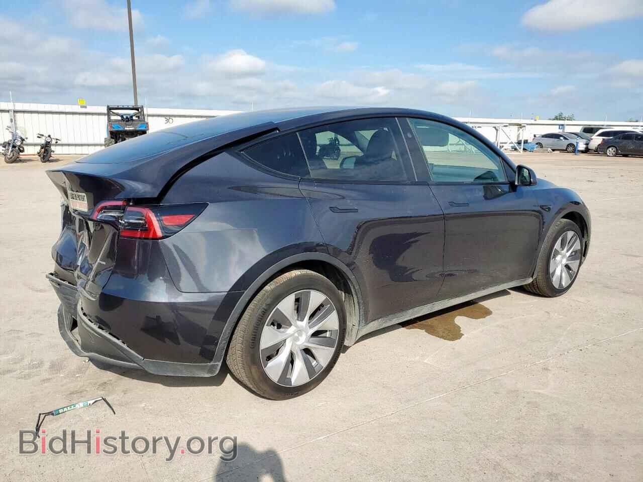 2024 TESLA MODEL Y - VIN: 7SAYGAEE7RF082917 - Фото 3