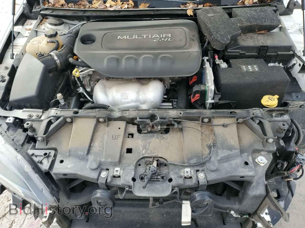 2016 CHRYSLER 200 - VIN: 1C3CCCAB8GN170260 - Фото 11