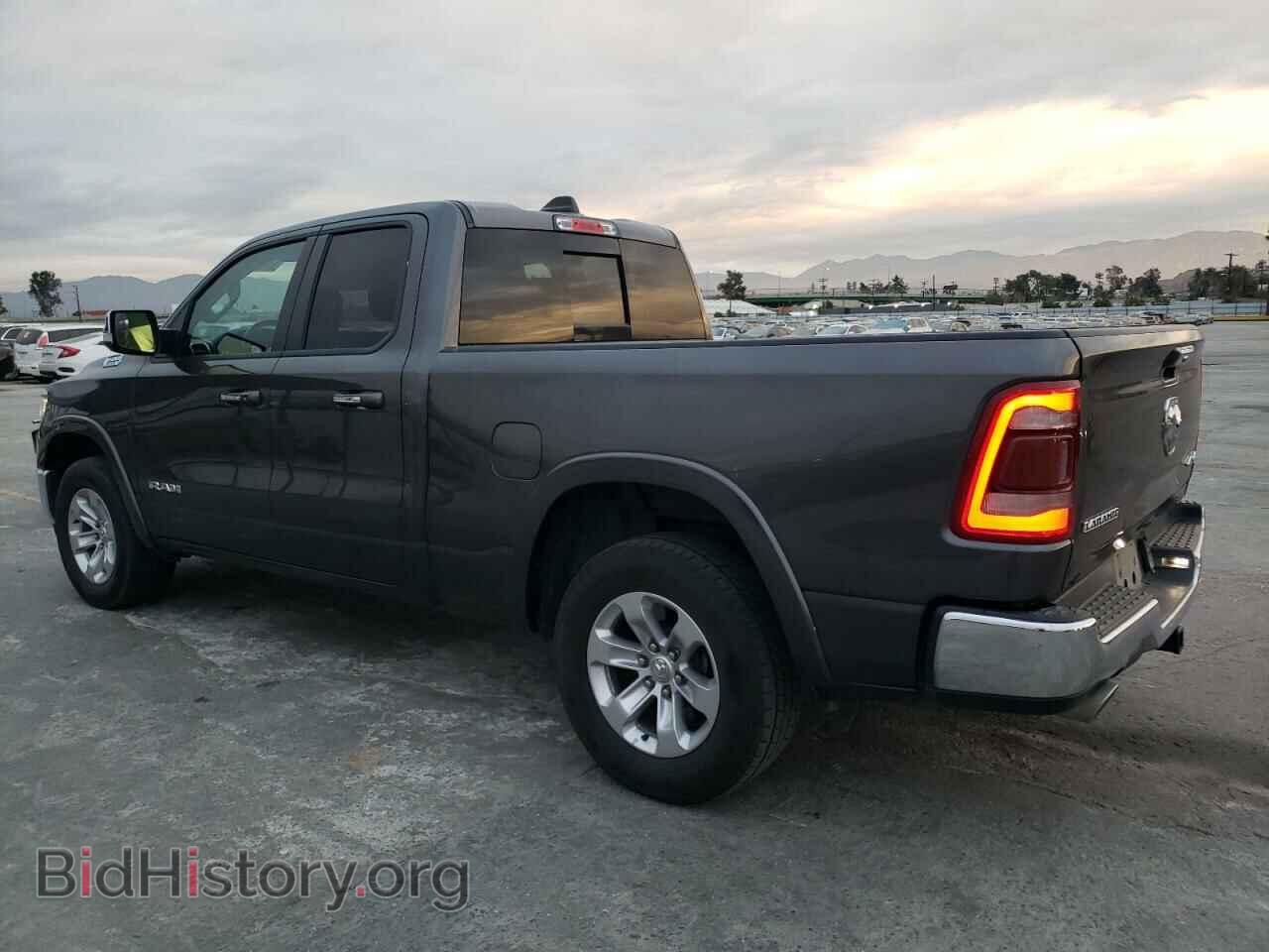 2020 RAM 1500 - VIN: 1C6SRFDT3LN280095 - Фото 2