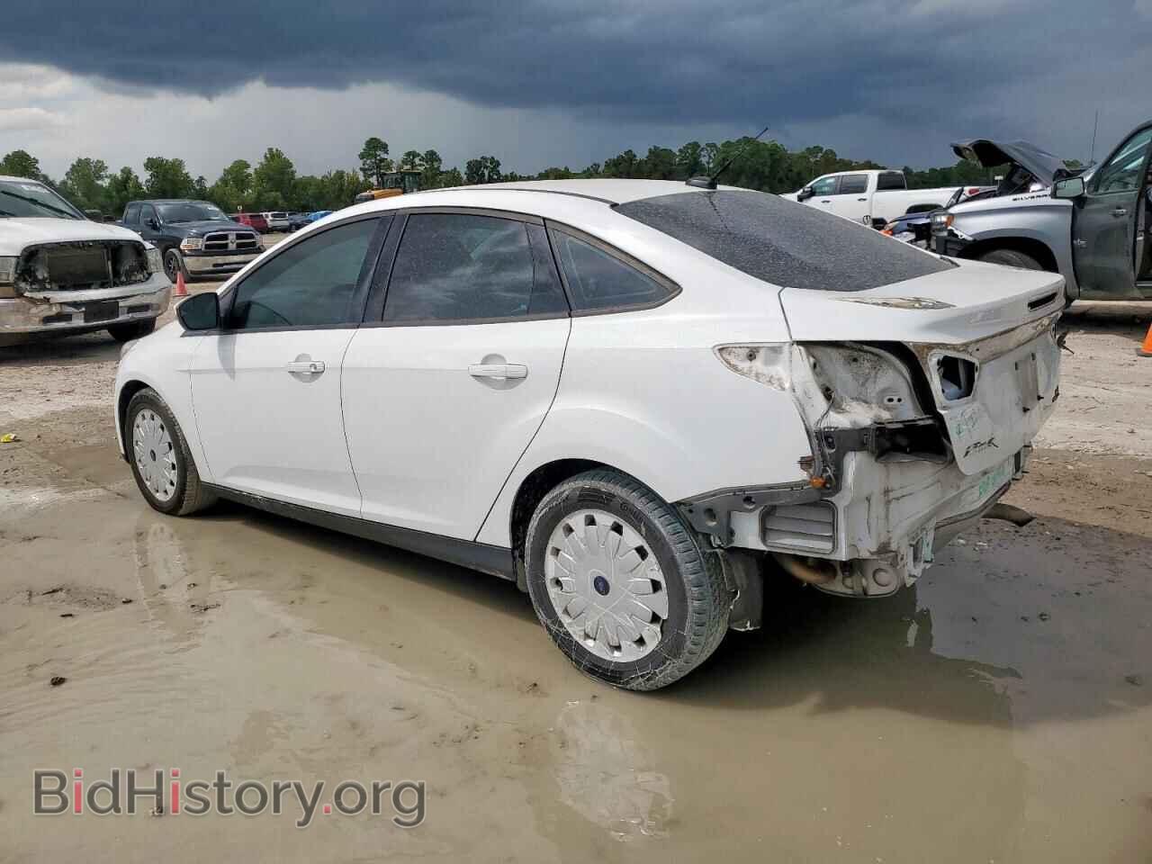 2013 FORD FOCUS - VIN: 1FADP3F22DL283860 - Photo 2