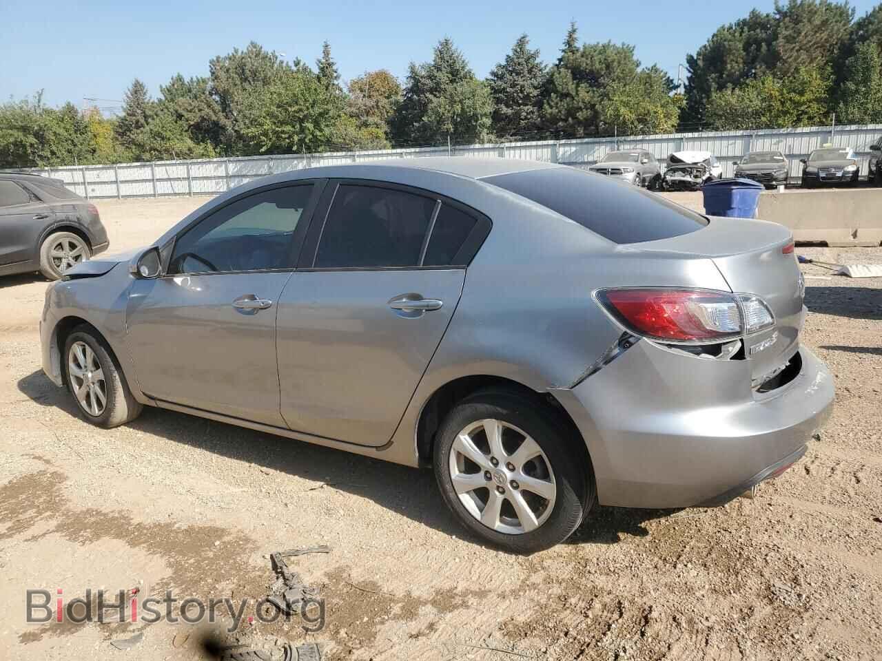 2011 MAZDA 3 - VIN: JM1BL1VG2B1496802 - Photo 2