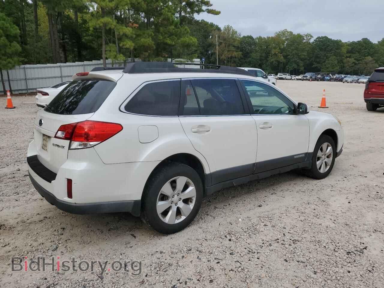 2011 SUBARU OUTBACK - VIN: 4S4BRCCC8B3375105 - Фото 3