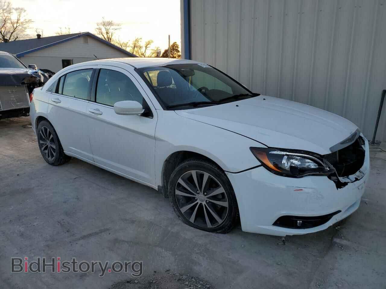 2012 CHRYSLER 200 - VIN: 1C3CCBHG2CN278945 - Фото 4