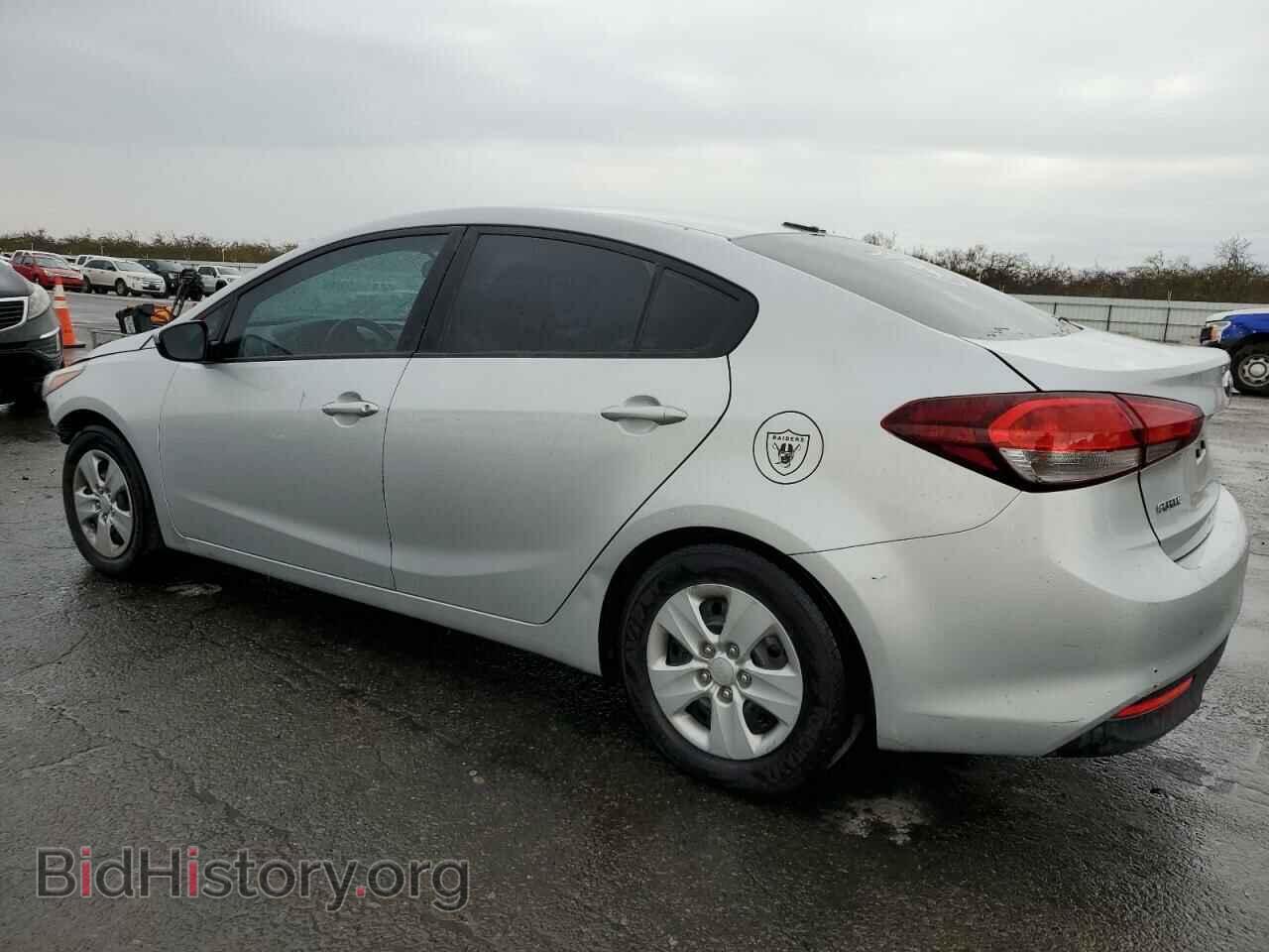 2017 KIA FORTE - VIN: 3KPFK4A78HE139304 - Фото 2