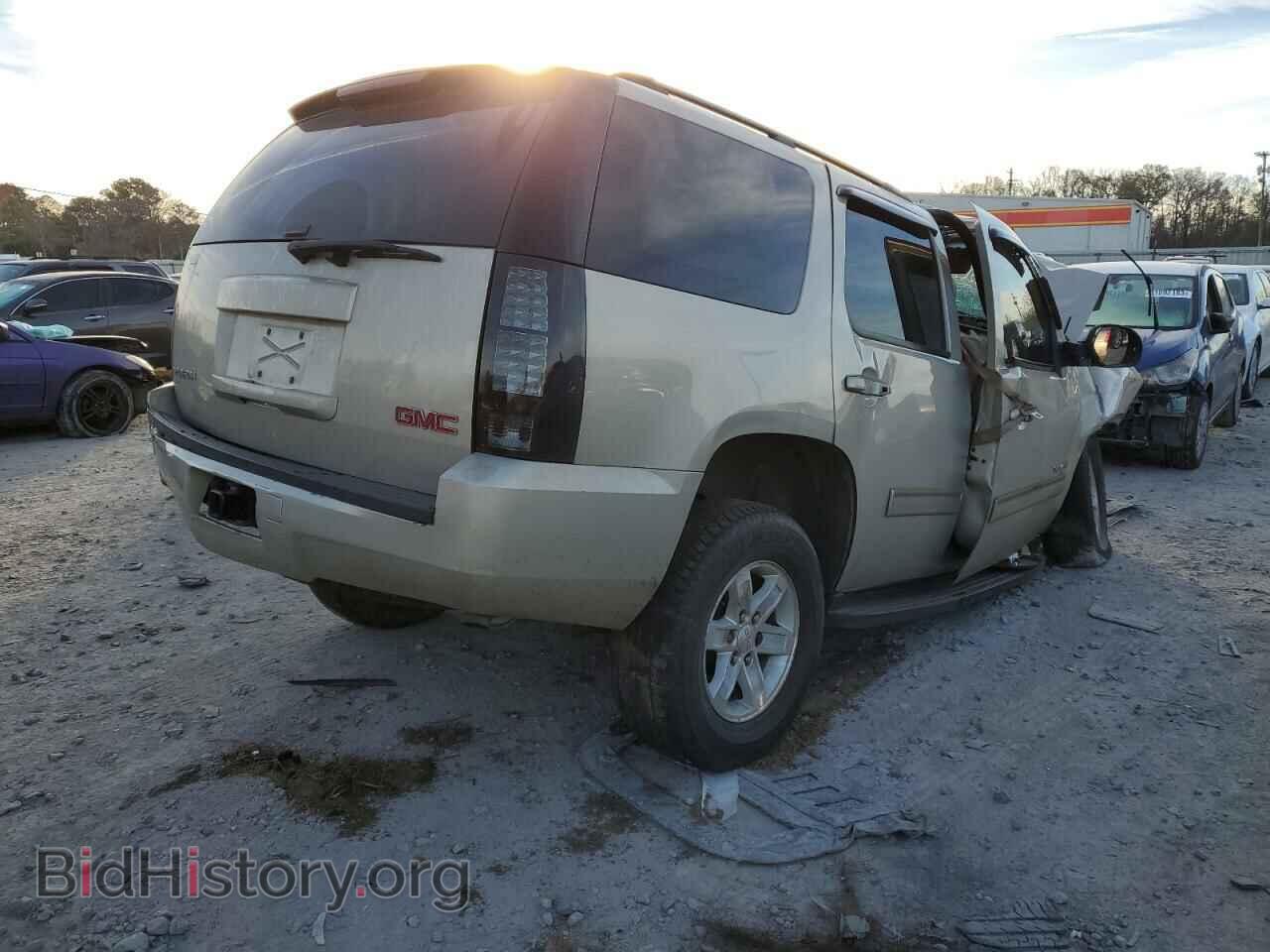 2009 GMC YUKON - VIN: 1GKFC23C19R267079 - Фото 3
